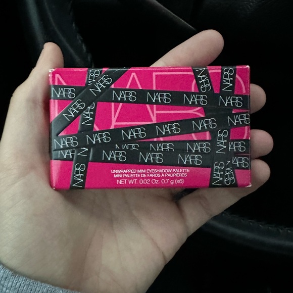 NARS Unwrapped Mini Eyeshadow Palette - Picture 2 of 3